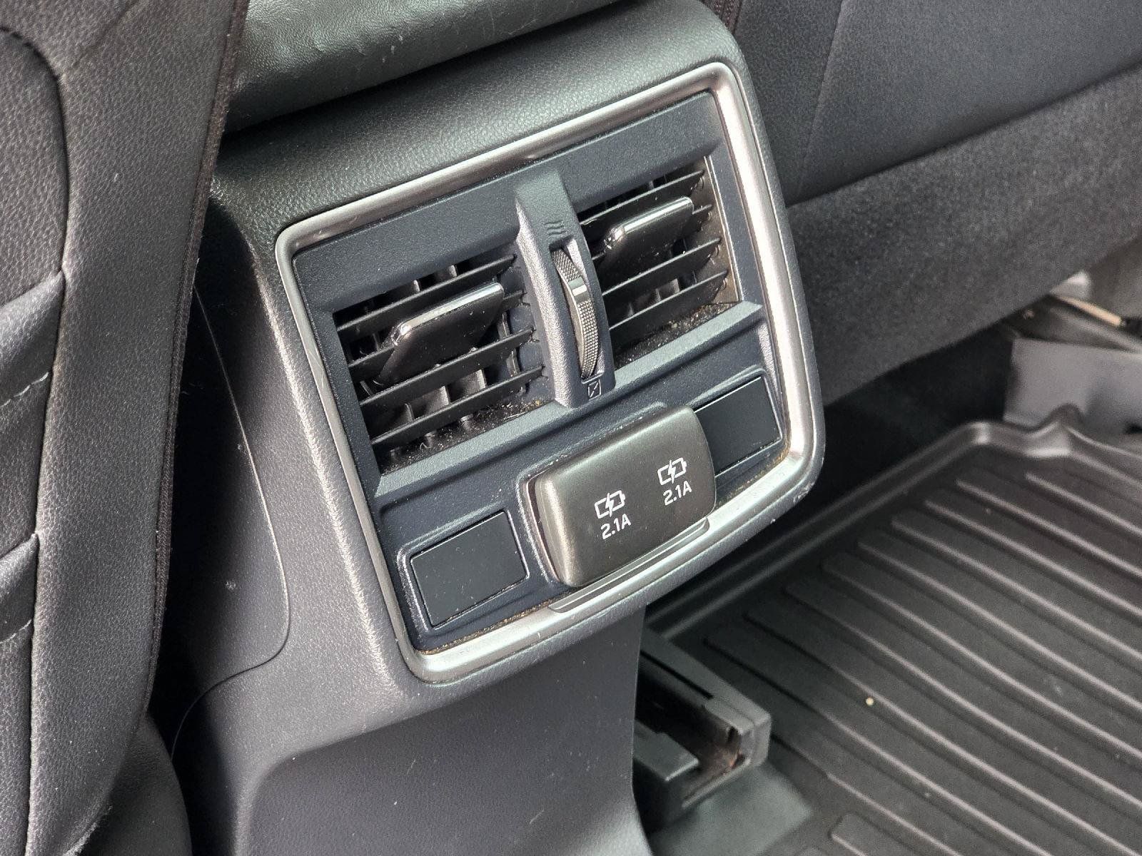 Used 2020 Subaru Forester Premium AWD/4WD image 40