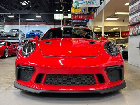 Used 2019 Porsche 911 GT3 RS RWD image 2