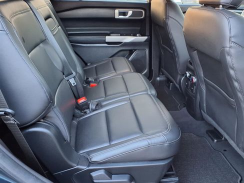Certified 2022 Ford Explorer XLT w/ Equipment Group 202A image 13