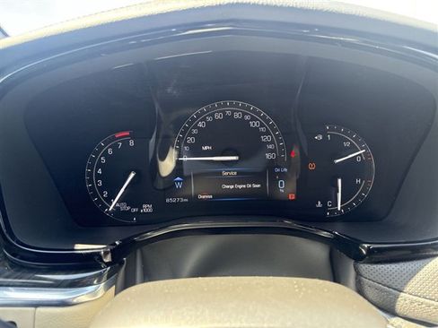 Used 2019 Cadillac XT5 FWD image 11