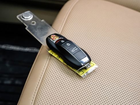 Used 2024 Porsche Macan image 62