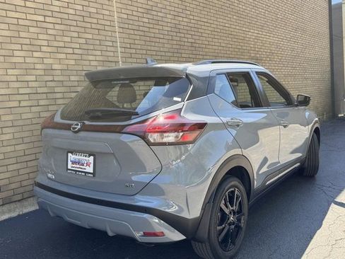 Used 2023 Nissan Kicks SR w/ SR Premium Package FWD image 12