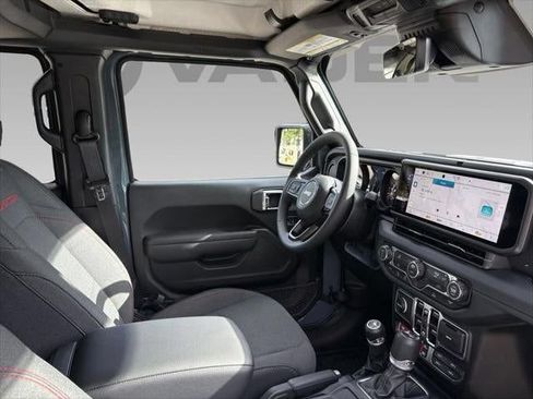 New 2026 Jeep Wrangler Unlimited Rubicon w/ Technology Group AWD/4WD image 9