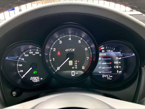 Used 2023 Porsche Macan GTS AWD/4WD image 28