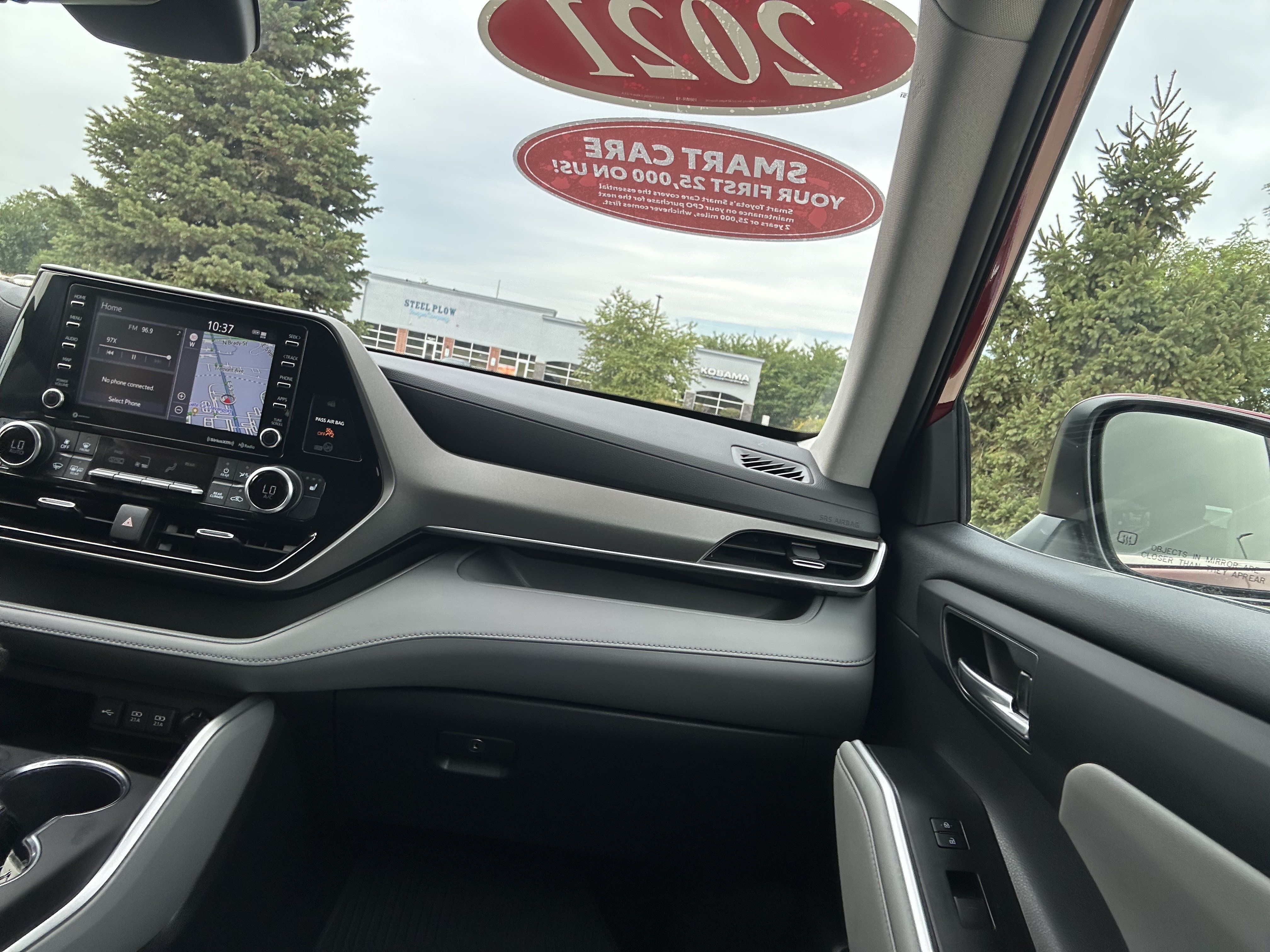 Certified 2021 Toyota Highlander XLE AWD/4WD image 29