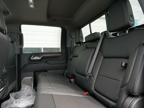 New 2026 GMC Sierra 3500 Denali w/ Denali Reserve Package AWD/4WD image 5