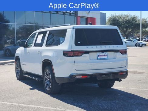 Used 2024 Jeep Wagoneer L Series II image 3