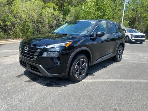 Certified 2024 Nissan Rogue SV AWD/4WD image 9