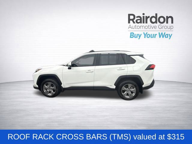 Used 2025 Toyota RAV4 LE AWD/4WD image 4