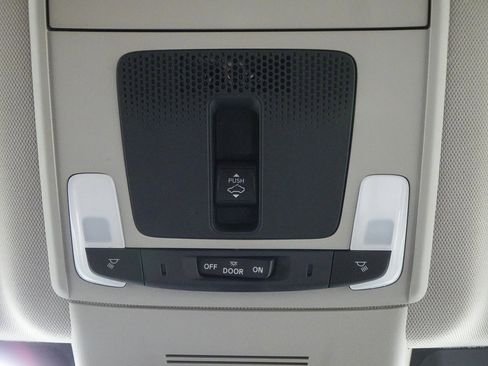 Used 2023 Honda CR-V EX-L image 25