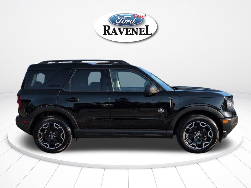 Used 2025 Ford Bronco Sport Outer Banks w/ Outer Banks Tech Package+ AWD/4WD image 3