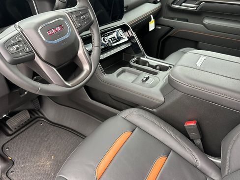 New 2026 GMC Sierra 2500 AT4 w/ AT4 Premium Plus Package image 9