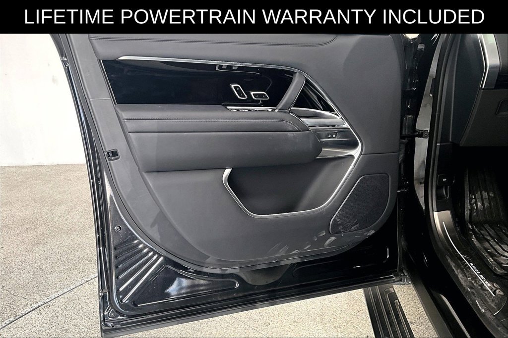 Used 2024 Land Rover Range Rover Long Wheelbase SE AWD/4WD image 23