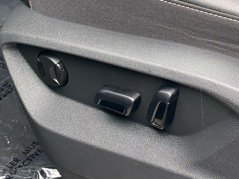 Certified 2024 Volkswagen Atlas SE AWD/4WD image 13