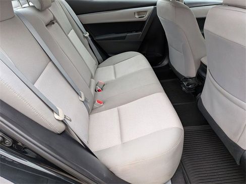 Used 2015 Toyota Corolla LE image 27