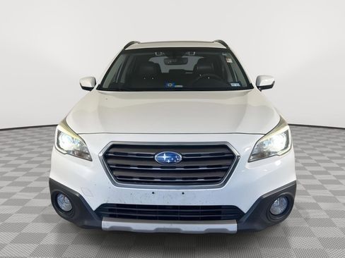 Used 2017 Subaru Outback 2.5i Touring w/ Popular Package #5A image 2