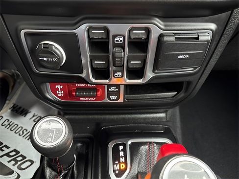 Used 2021 Jeep Wrangler Unlimited Rubicon w/ Xtreme Recon 35" Tire Package image 9