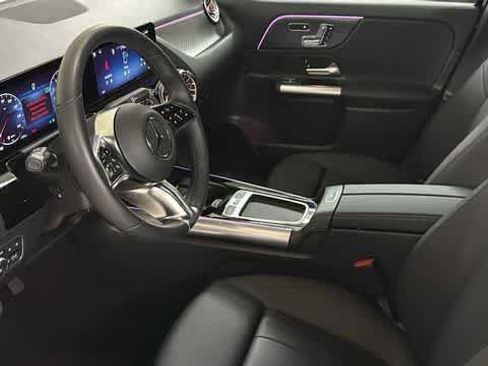 Used 2025 Mercedes-Benz GLA 250 4MATIC image 26