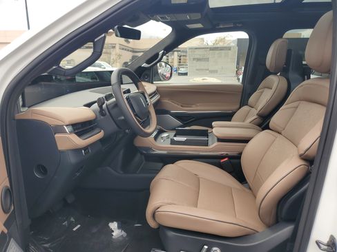 New 2025 Lincoln Navigator L Black Label image 12