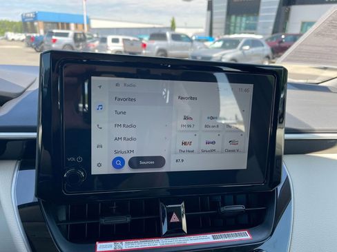 Used 2025 Toyota Corolla LE image 16