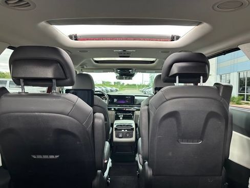 Used 2023 Kia Carnival SX Prestige FWD image 14