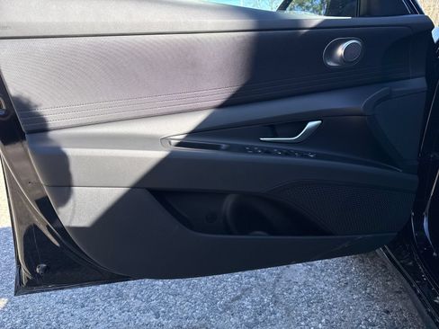 New 2026 Hyundai Elantra Hybrid FWD image 12