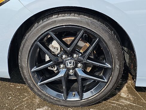 Used 2023 Honda Civic Sport image 8