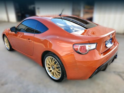 Used 2013 Scion FR-S RWD image 9