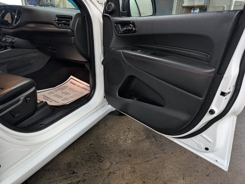Used 2023 Dodge Durango GT AWD/4WD image 19