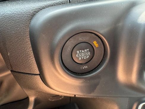 Used 2023 Jeep Wrangler Unlimited Sahara w/ Cold Weather Group AWD/4WD image 22