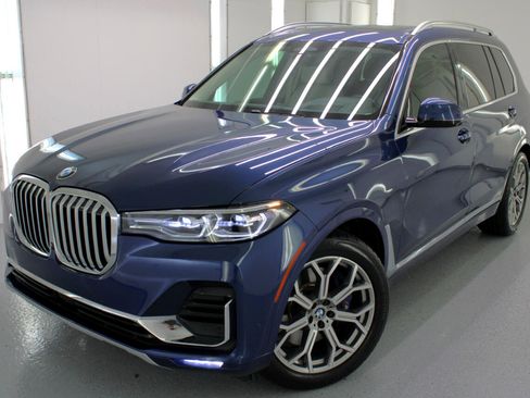 Used 2019 BMW X7 xDrive40i w/ Premium Package image 2