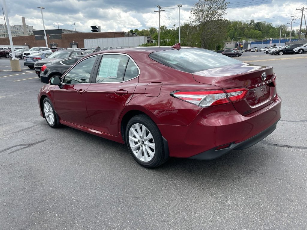 Used 2019 Toyota Camry LE FWD image 3
