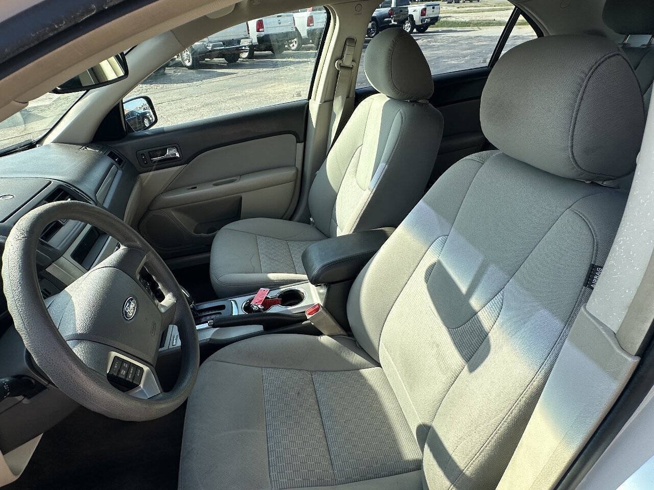 Used 2012 Ford Fusion SE FWD image 10
