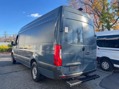 Used 2019 Mercedes-Benz Sprinter 170 image 4