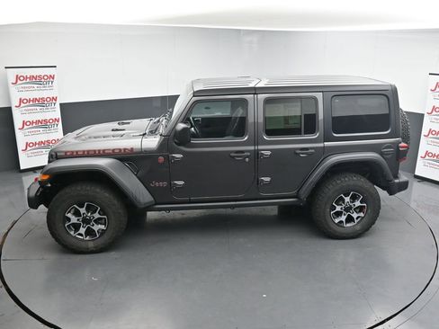 Used 2022 Jeep Wrangler Unlimited Rubicon w/ LED Lighting Group AWD/4WD image 28