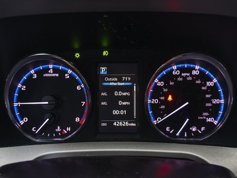 Used 2016 Toyota RAV4 XLE AWD/4WD image 28