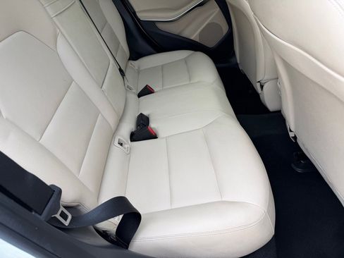 Used 2015 Mercedes-Benz GLA 250 4MATIC image 22