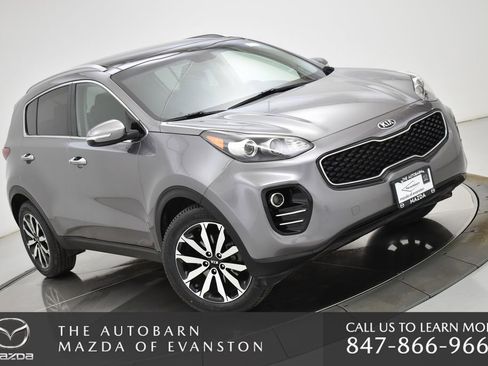 Used 2017 Kia Sportage EX w/ EX Premium Package image 2