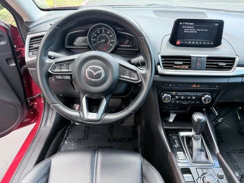 Used 2017 MAZDA MAZDA3 Touring image 10
