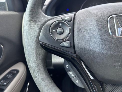 Used 2022 Honda HR-V EX image 13