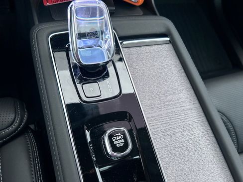 Used 2026 Volvo XC90 B6 Ultra w/ Lounge Package image 27