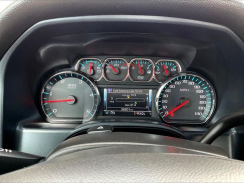 Used 2019 Chevrolet Silverado 2500 LT AWD/4WD image 15