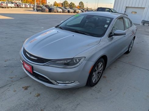 Used 2015 Chrysler 200 C w/ Navigation & Sound Group I image 33