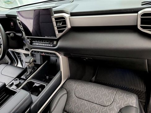 Used 2024 Toyota Tundra Limited image 16