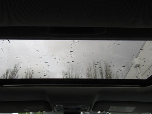 Certified 2019 Toyota Highlander XLE image 30