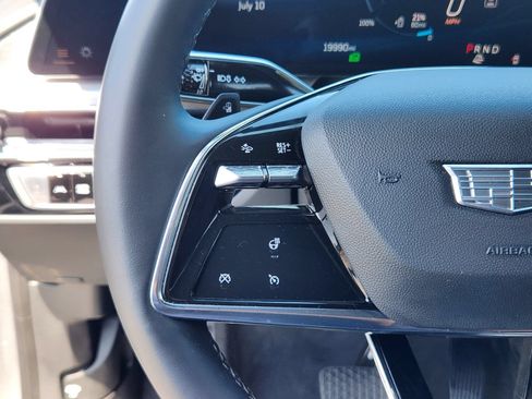Used 2024 Cadillac Lyriq Sport AWD/4WD image 15