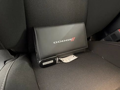 Used 2016 Dodge Challenger R/T RWD image 31