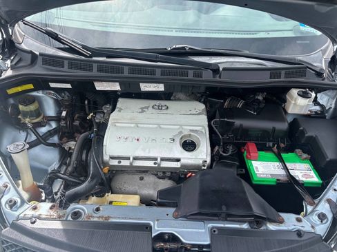Used 2004 Toyota Sienna XLE AWD/4WD image 37