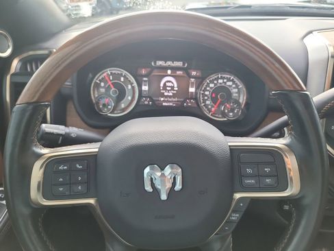 Used 2022 RAM 3500 Limited AWD/4WD image 32