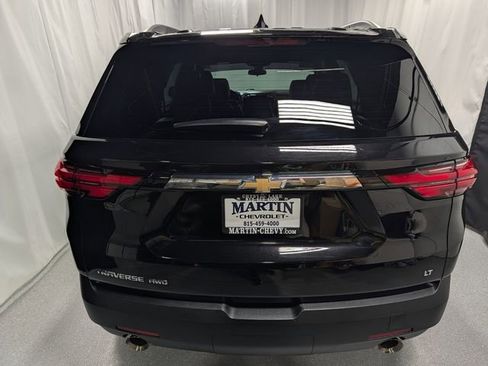 Used 2023 Chevrolet Traverse LT image 4